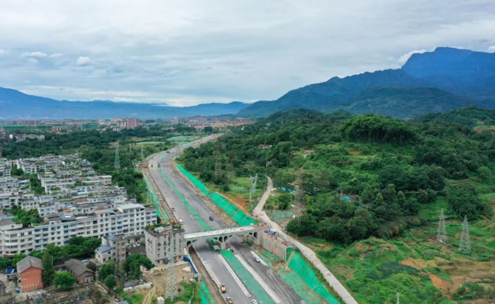 峨眉山最新动态，探索与发现的旅程